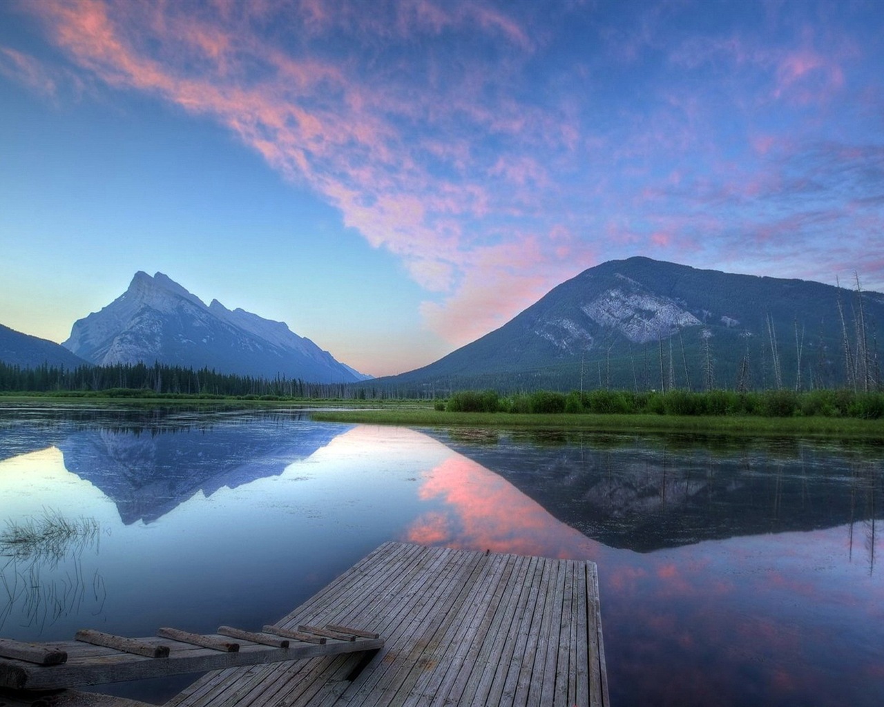 Réflexion dans le fond d'un paysage naturel de l'eau #1 - 1280x1024