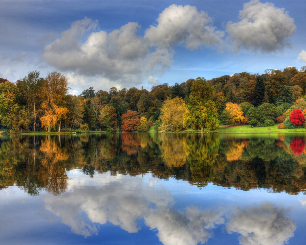 Voda a stromy v podzimních HD tapety na plochu #11 - 1280x1024