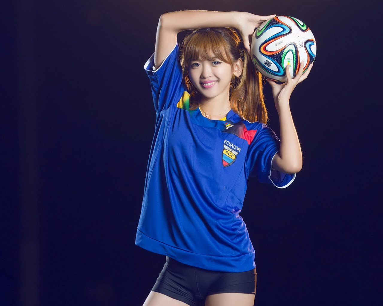 32 World Cup jerseys, football baby beautiful girls HD wallpapers #3 - 1280x1024