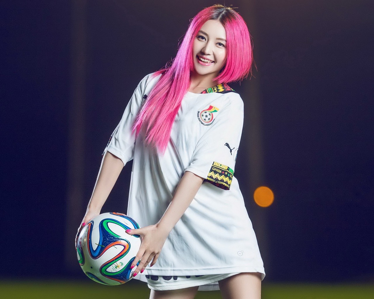 32 World Cup dresy, fotbalové dítě krásné dívky HD Tapety na plochu #32 - 1280x1024