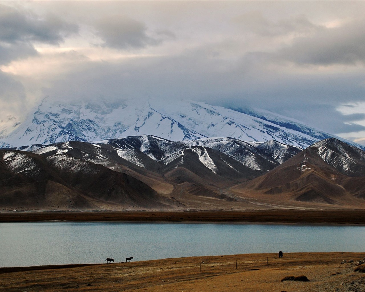 Pamirs krásné scenérie HD Tapety na plochu #12 - 1280x1024
