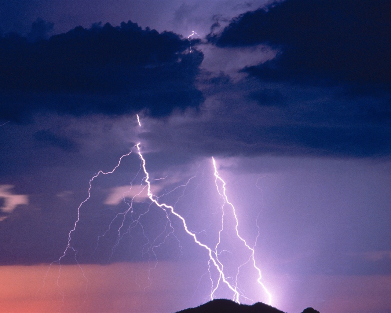 Lightning thunder HD wallpapers #5 - 1280x1024