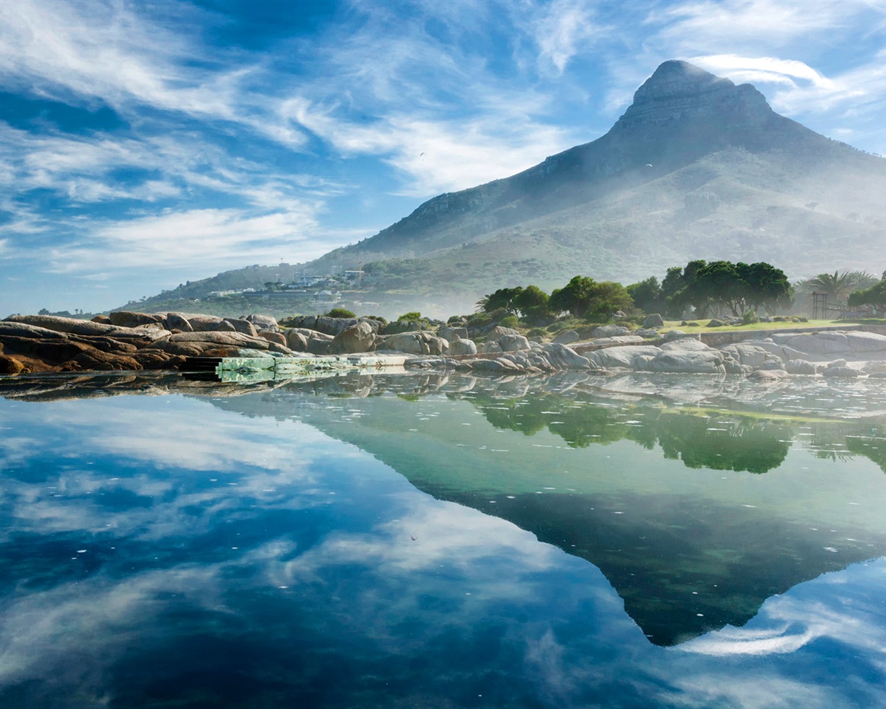 Lac calme avec la réflexion de l'eau, de Windows 8 fonds d'écran HD #1 - 1280x1024