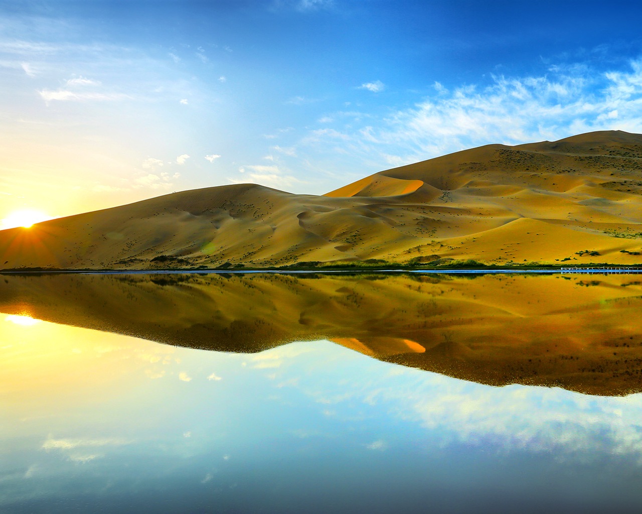 Lac calme avec la réflexion de l'eau, de Windows 8 fonds d'écran HD #12 - 1280x1024