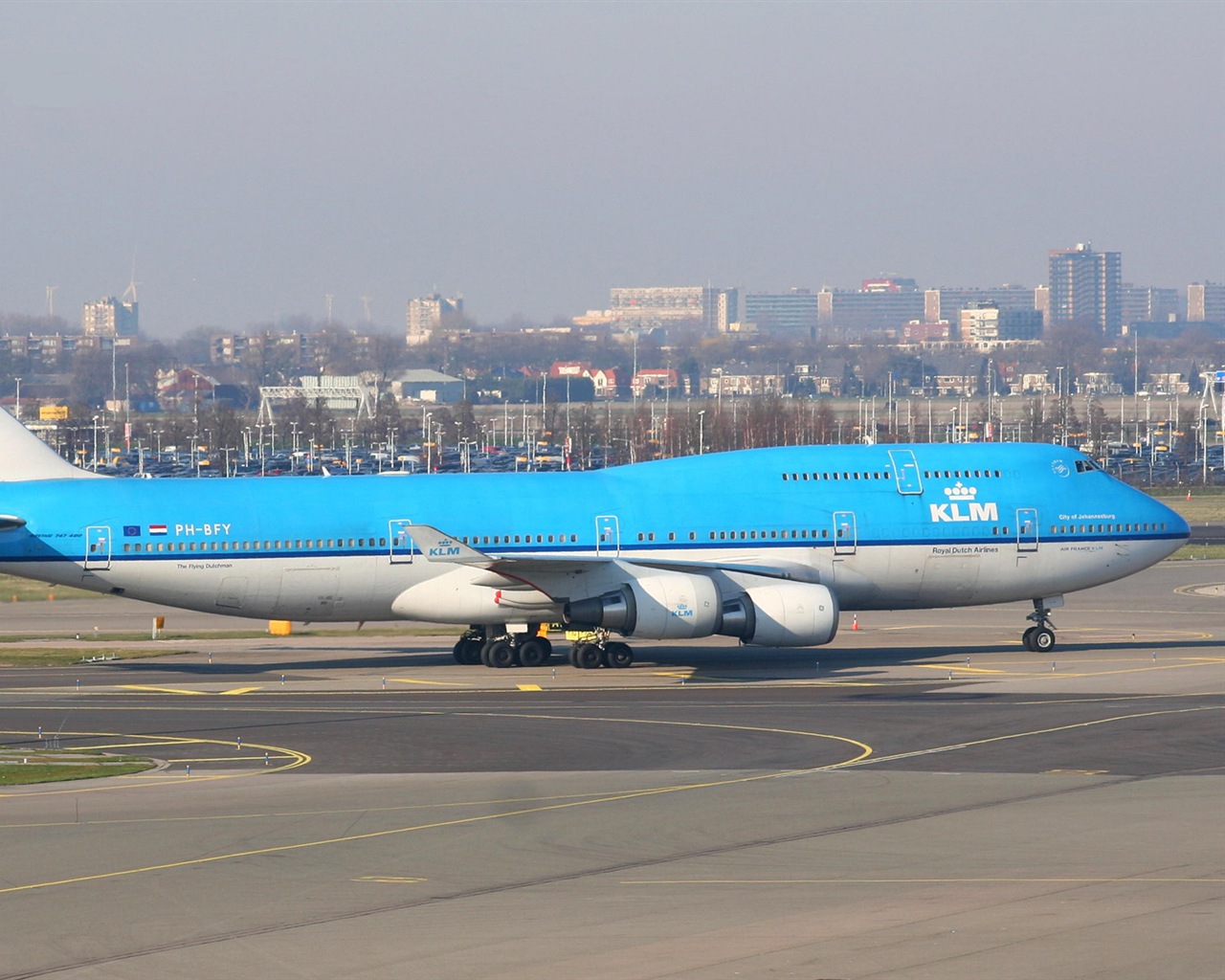 Boeing 747 dopravní letadlo HD tapety na plochu #2 - 1280x1024