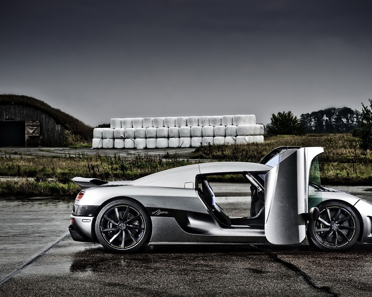 Koenigsegg superauto HD tapety na plochu #14 - 1280x1024