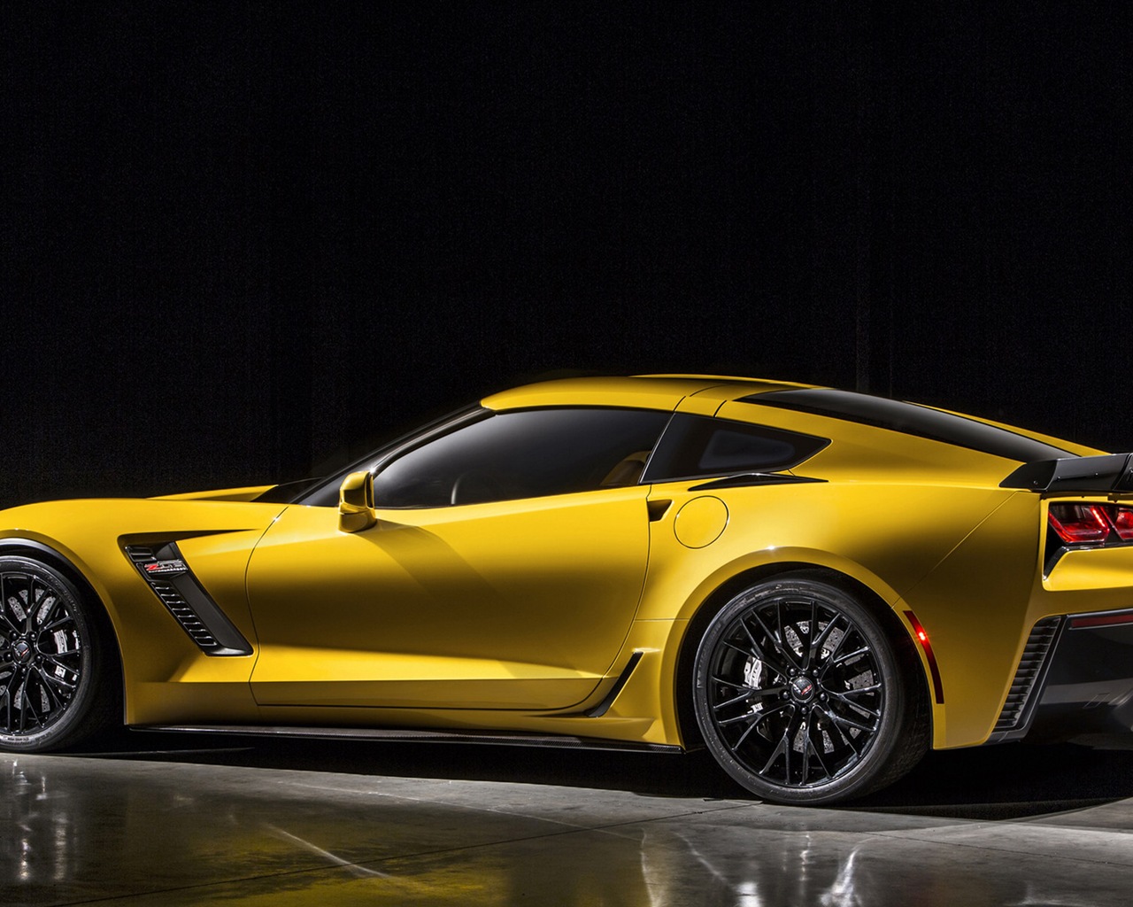 2015 Chevrolet Corvette Z06 superauto HD tapety na plochu #8 - 1280x1024