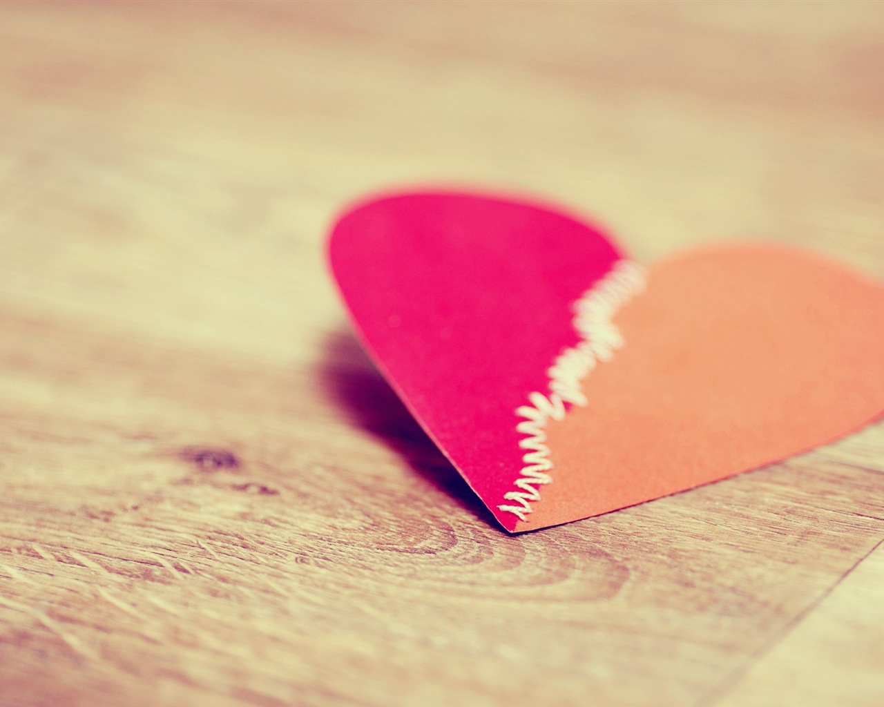 The theme of love, creative heart-shaped HD wallpapers #5 - 1280x1024