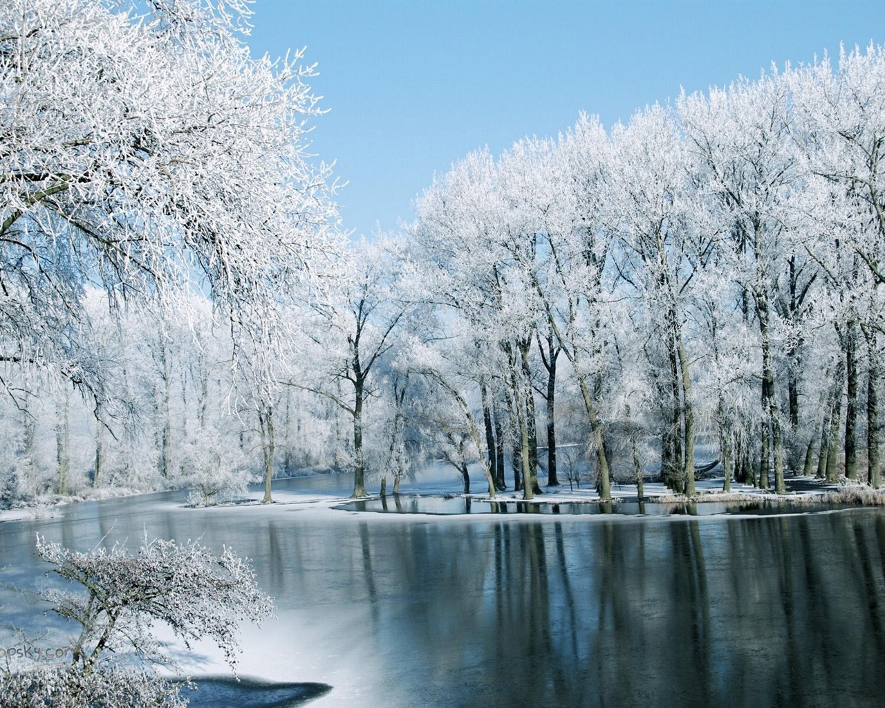 冬天的雪景，山，湖，树木，道路 高清壁纸1 - 1280x1024