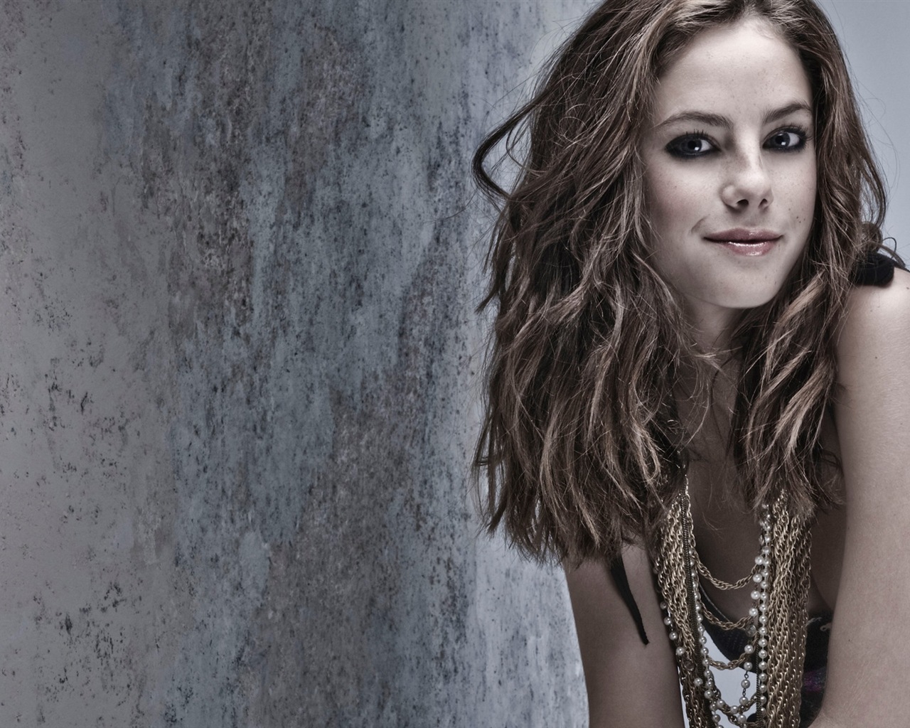 Kaya Scodelario HD fondos de pantalla #13 - 1280x1024