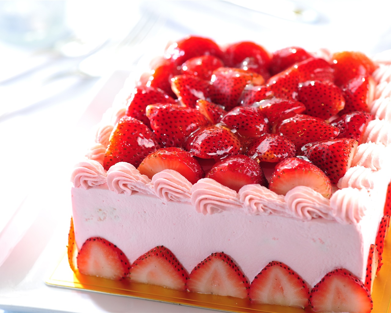 美味可口的草莓蛋糕 高清壁纸7 - 1280x1024