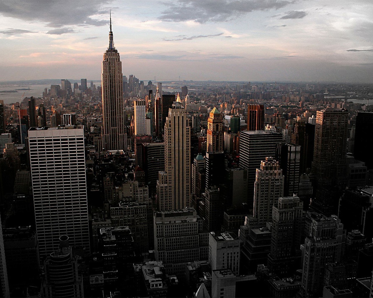 Empire State Building à New York, ville la nuit fonds d'écran HD #8 - 1280x1024
