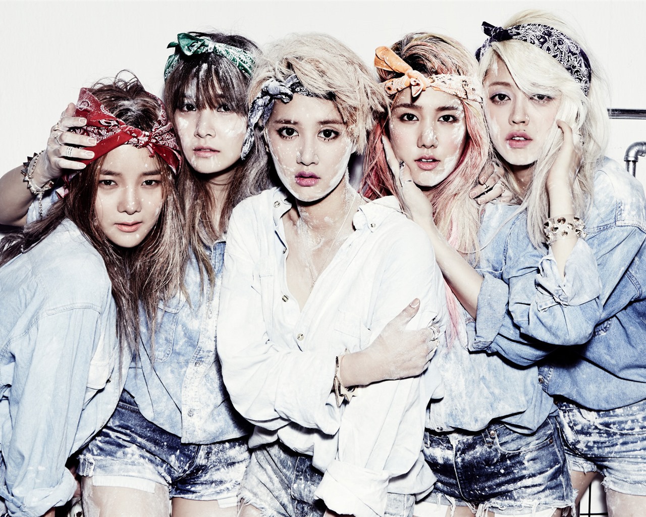 Spica Korejky hudební idol kombinační tapety HD #2 - 1280x1024