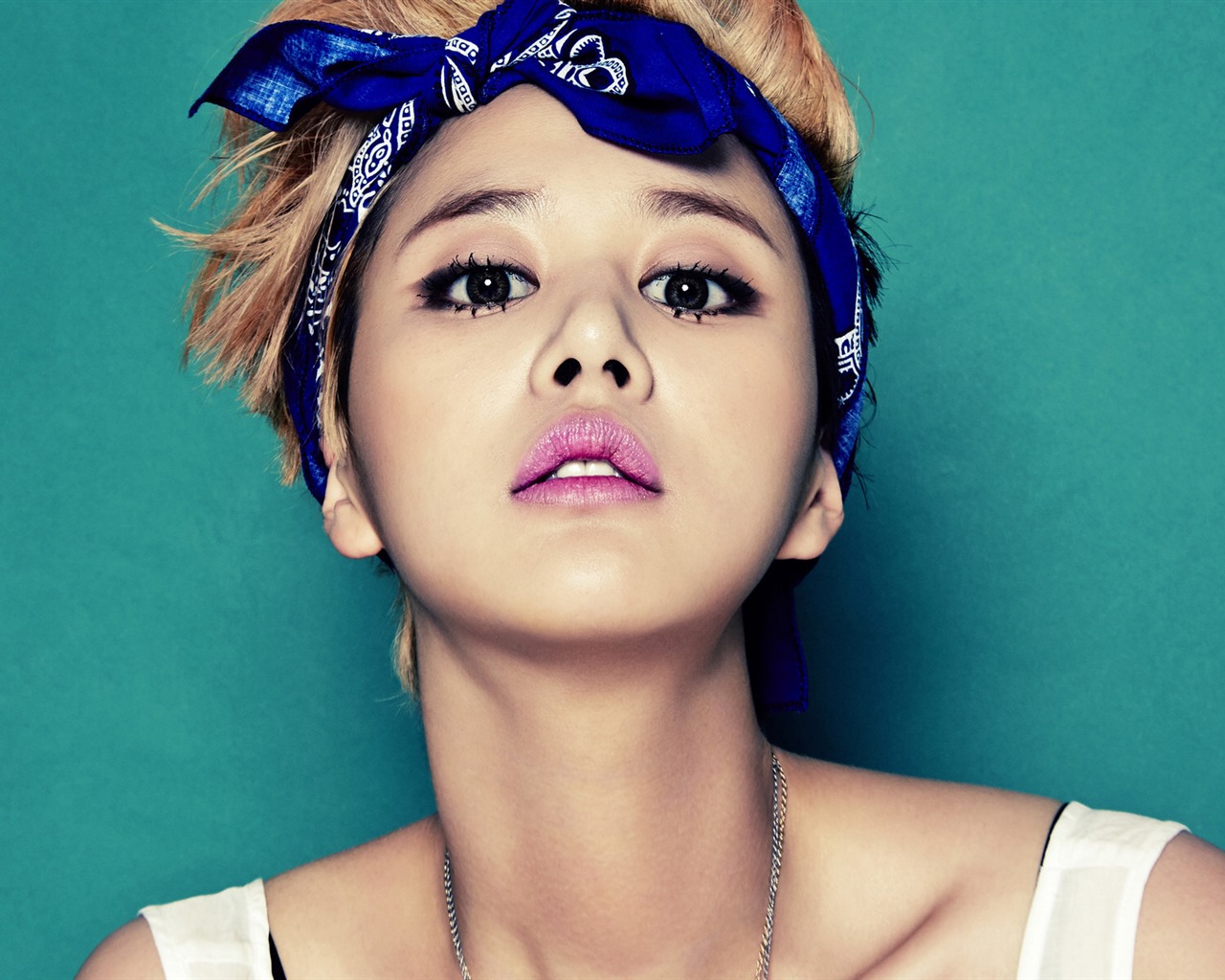 Spica Korejky hudební idol kombinační tapety HD #17 - 1280x1024