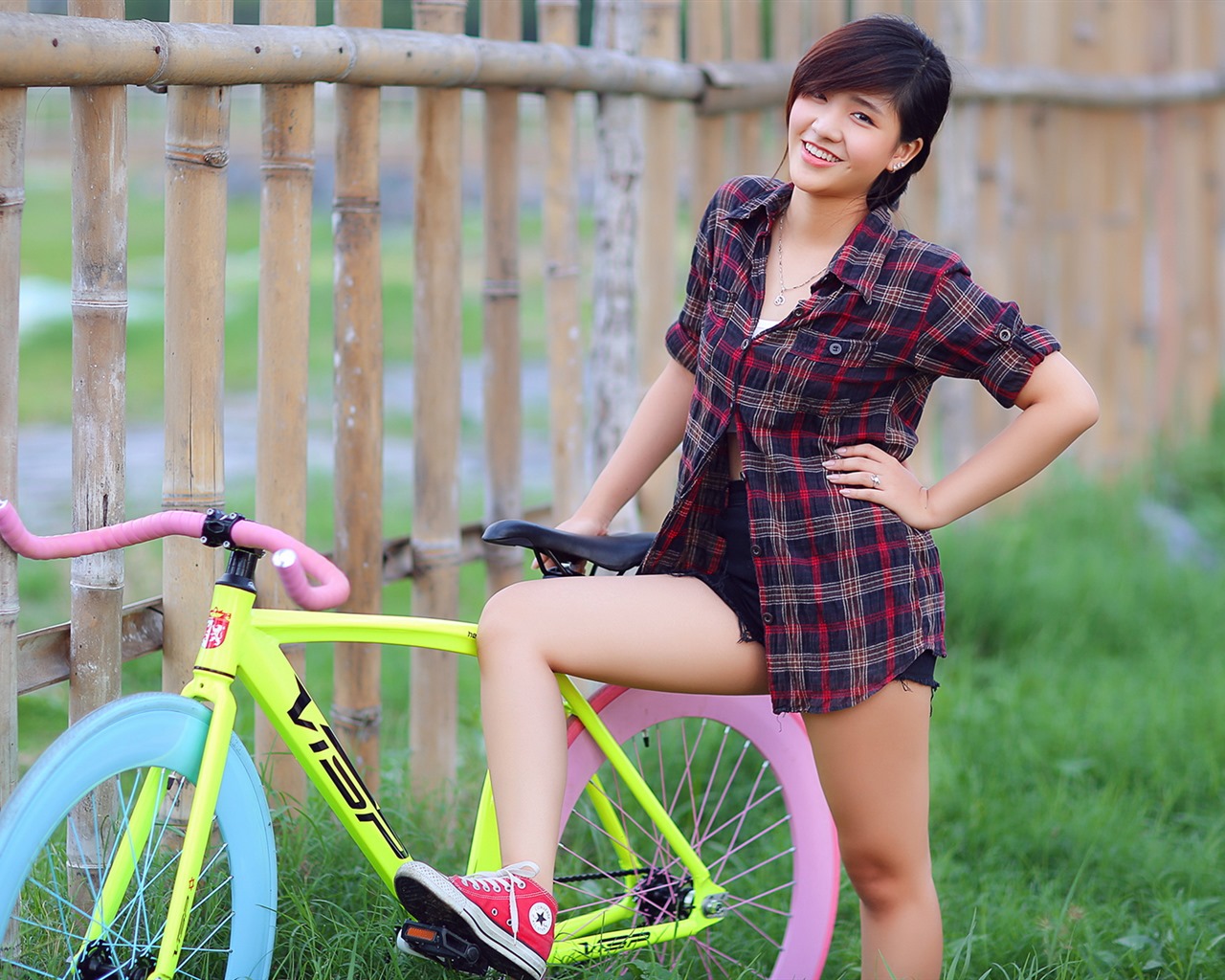Pure and lovely young Asian girl HD wallpapers collection (2) #12 - 1280x1024