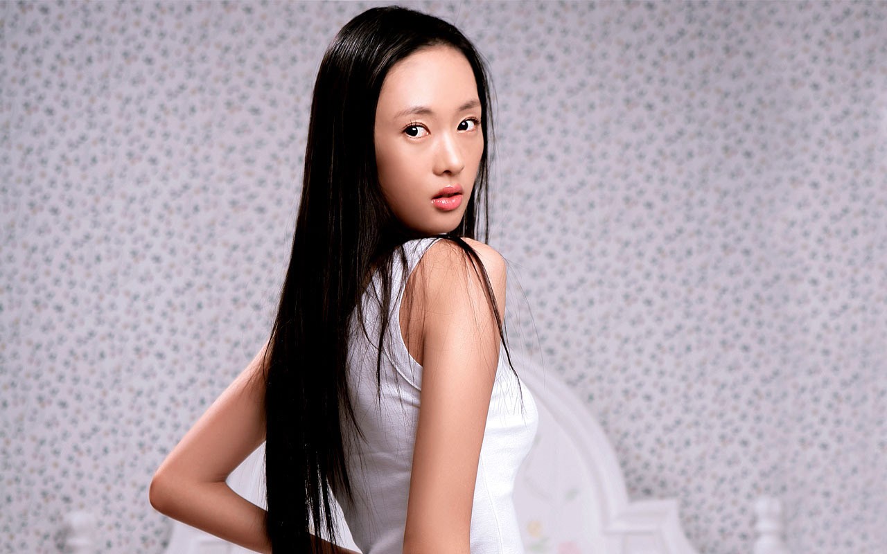 Fashion Magazine Model Wallpaper #14 - 1280x800