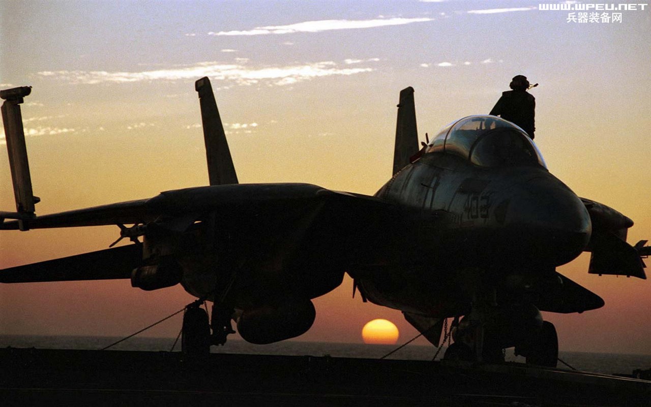 U. S. Navy F14 Tomcat bojovník #24 - 1280x800