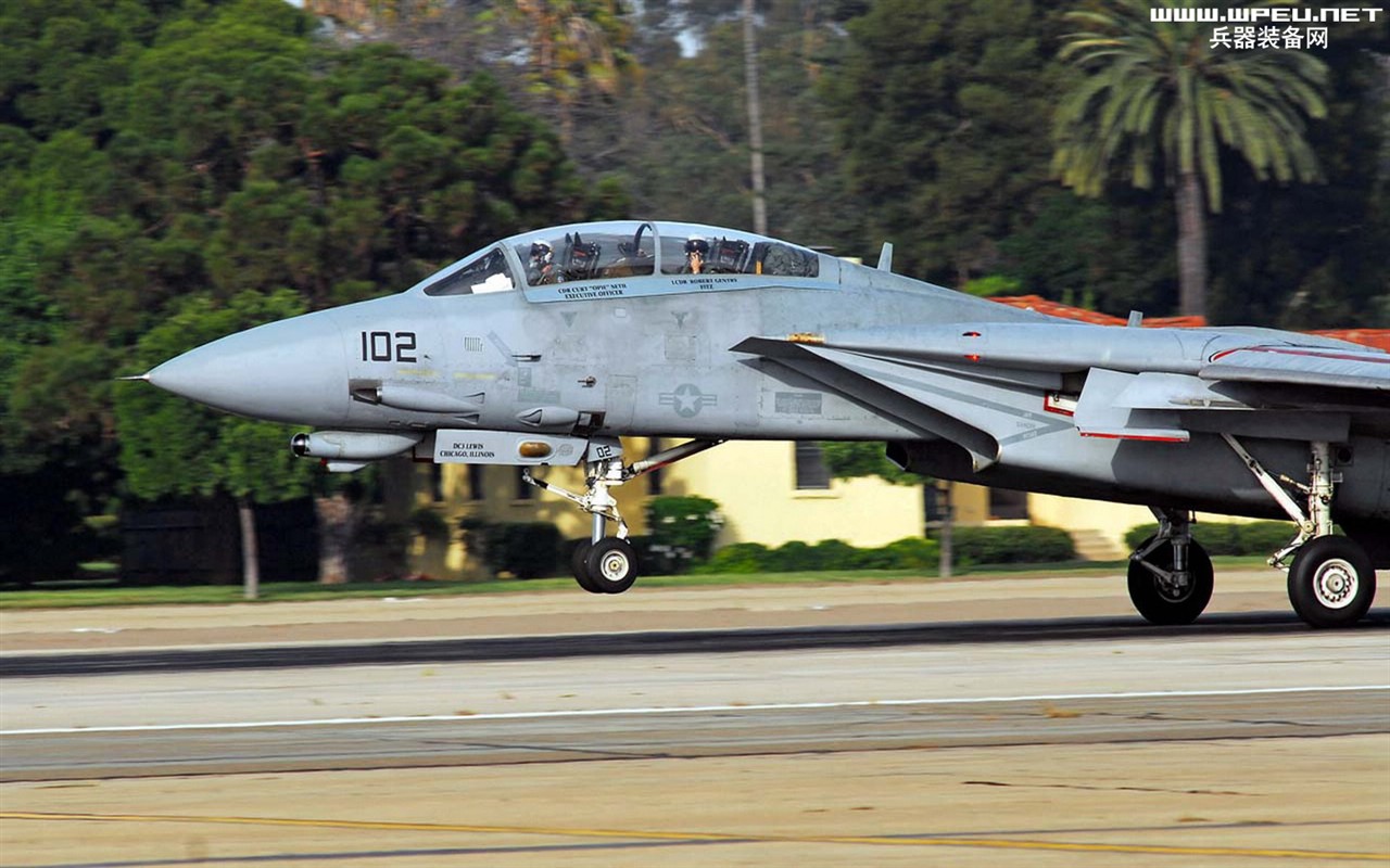 U. S. Navy F14 Tomcat bojovník #35 - 1280x800