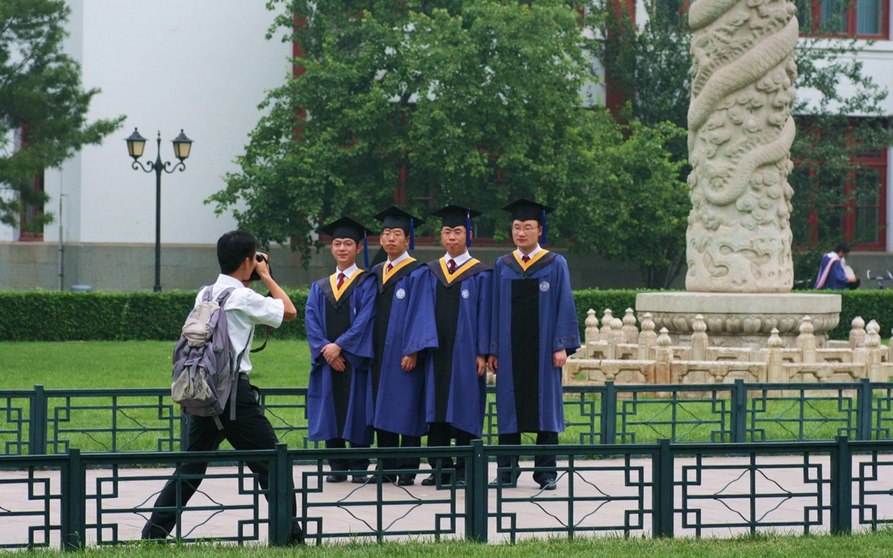 Glimpse of Peking University (Minghu Metasequoia works) #2 - 1280x800