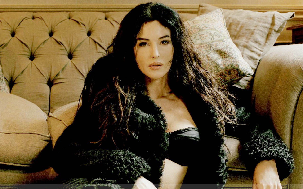Monica Bellucci wallpaper #9 - 1280x800
