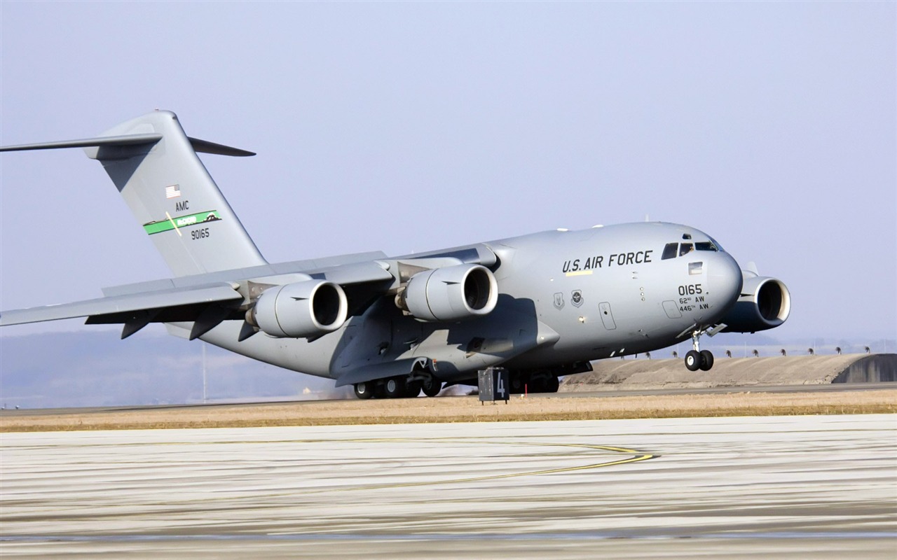 El avión militar de fondo de pantalla #8 - 1280x800