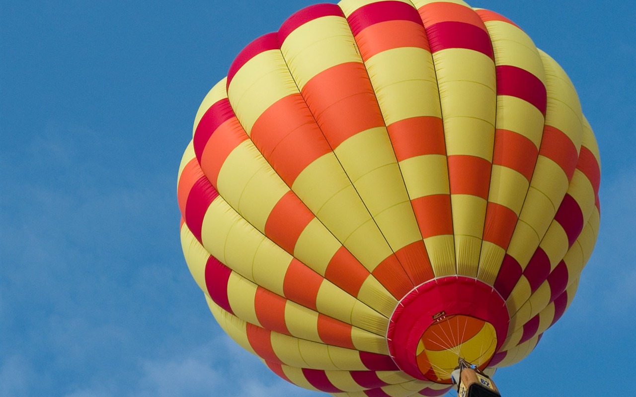 Hot air balloon wallpaper #9 - 1280x800