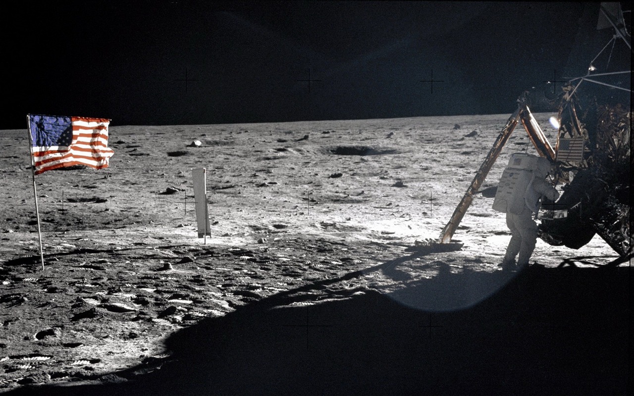 Apollo 11 vzácných fotografií na plochu #3 - 1280x800