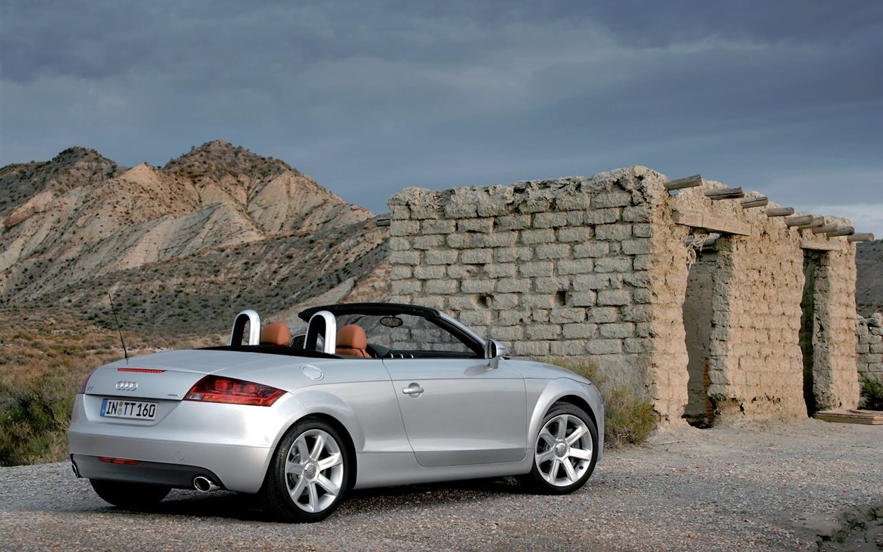 Audi TT Roadster 3.2 Quattro wallpaper #11 - 1280x800