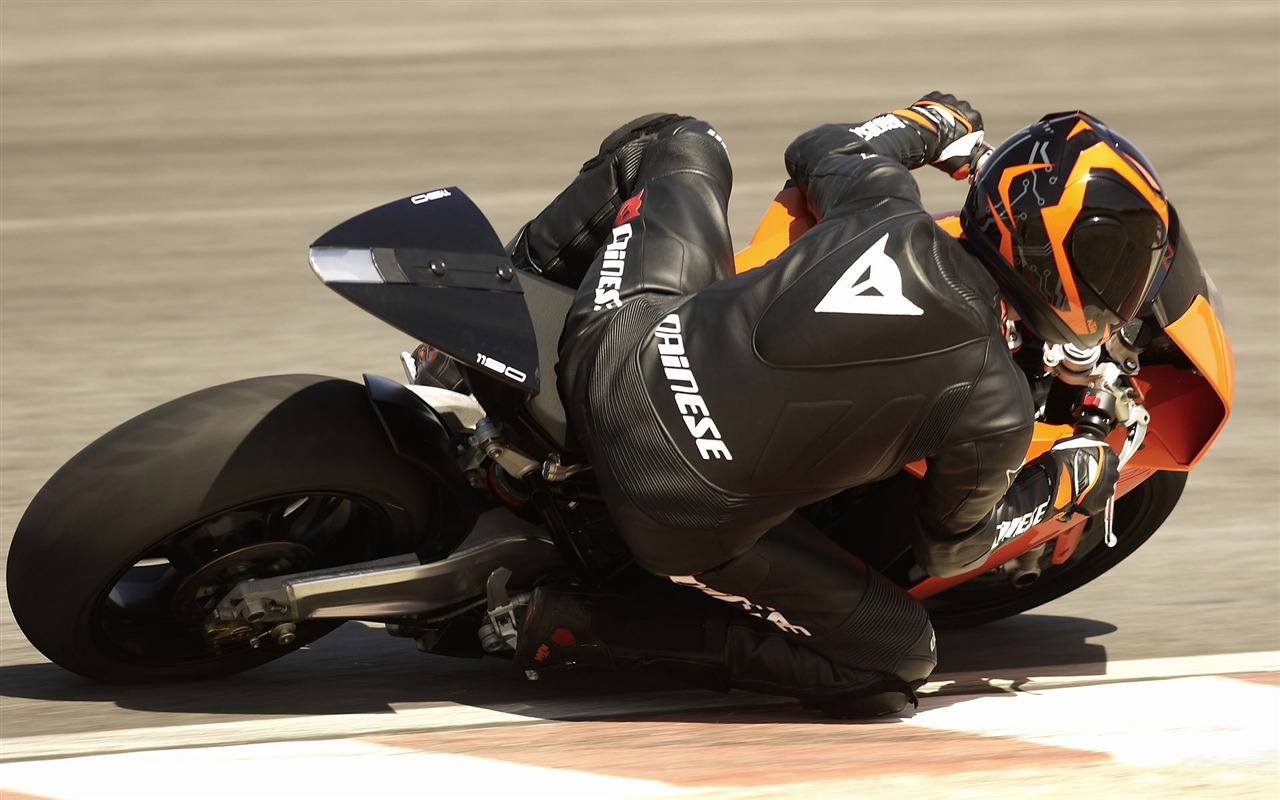 Turn Motorcycle Wallpaper Collection #16 - 1280x800