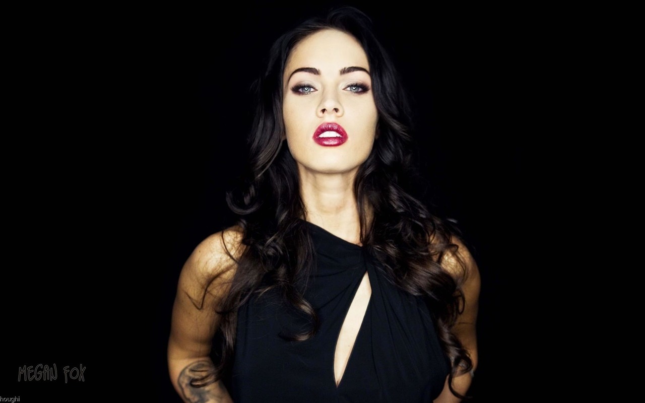 Megan Fox beautiful wallpaper #15 - 1280x800