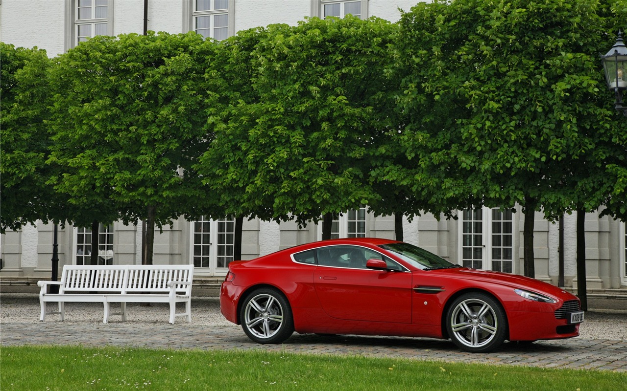 Tapety na plochu Aston Martin (1) #11 - 1280x800