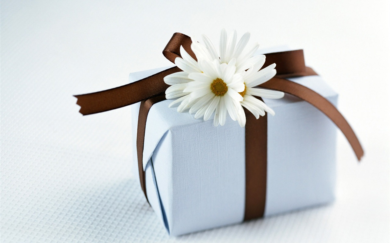 Gift wallpapers (1) #10 - 1280x800