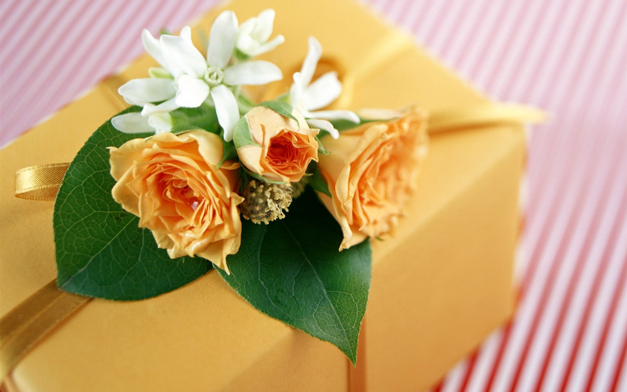 Gift wallpapers (1) #15 - 1280x800