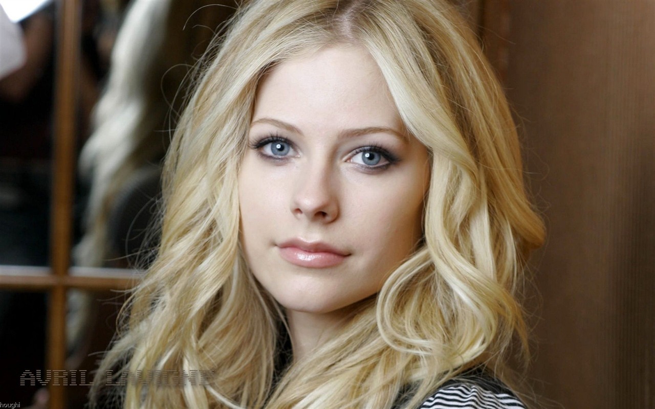 Avril Lavigne krásnou tapetu #12 - 1280x800
