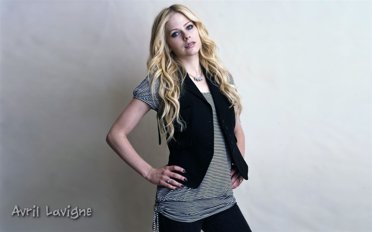Avril Lavigne 艾薇儿·拉维妮 美女壁纸15 - 1280x800