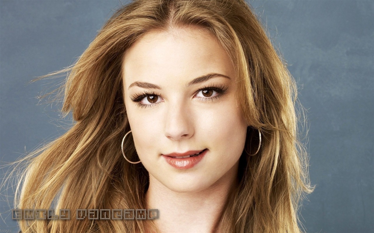 Emily VanCamp schöne Tapete #1 - 1280x800