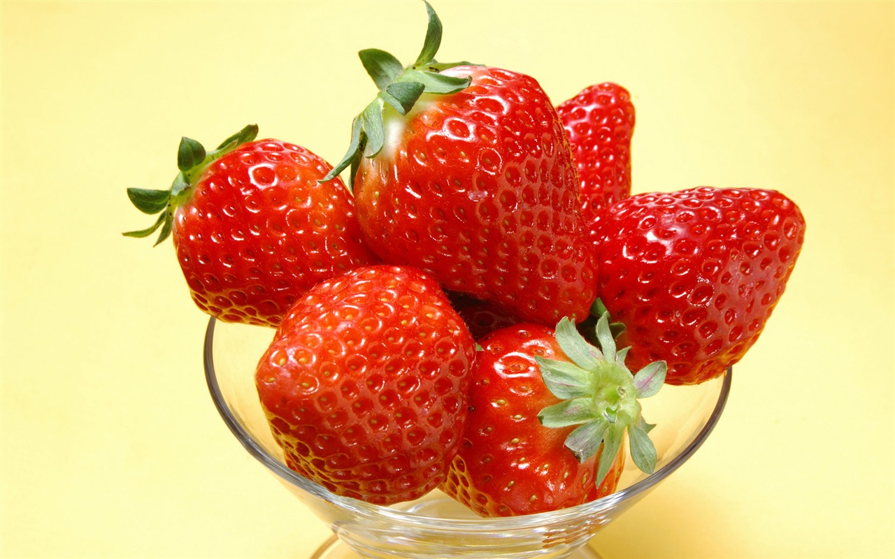 HD wallpaper fresh strawberries #6 - 1280x800