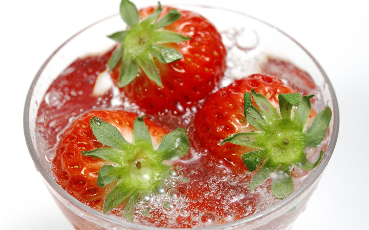 HD wallpaper fresh strawberries #7 - 1280x800