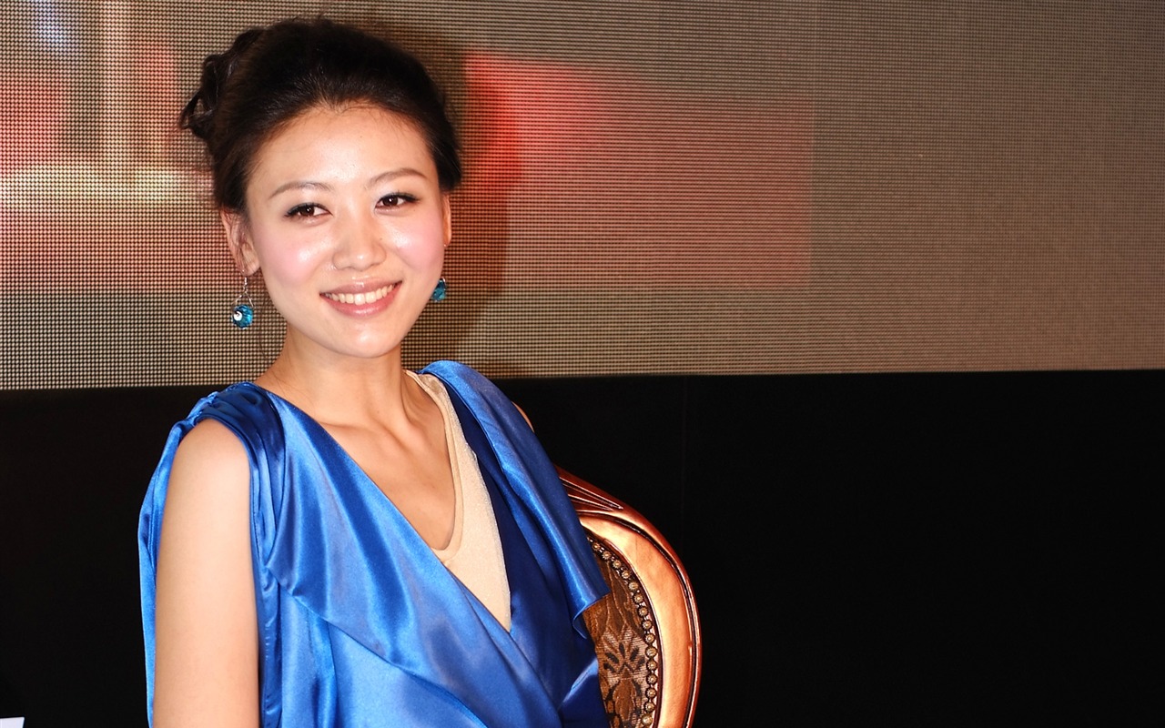 2009 P&E 展台上的美女(螺紋鋼作品) #26 - 1280x800