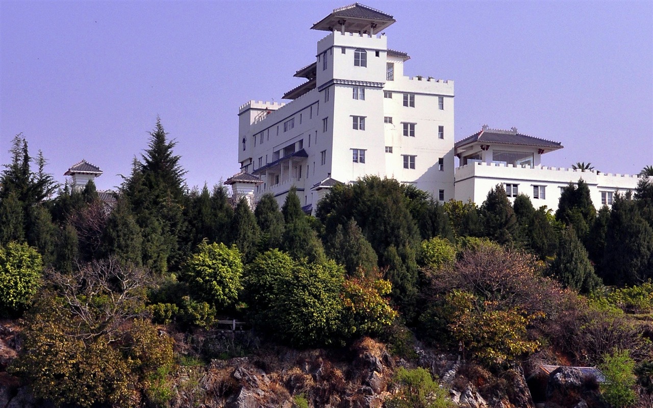 Výhledy do ucha Dali (Old Hong OK práce) #4 - 1280x800