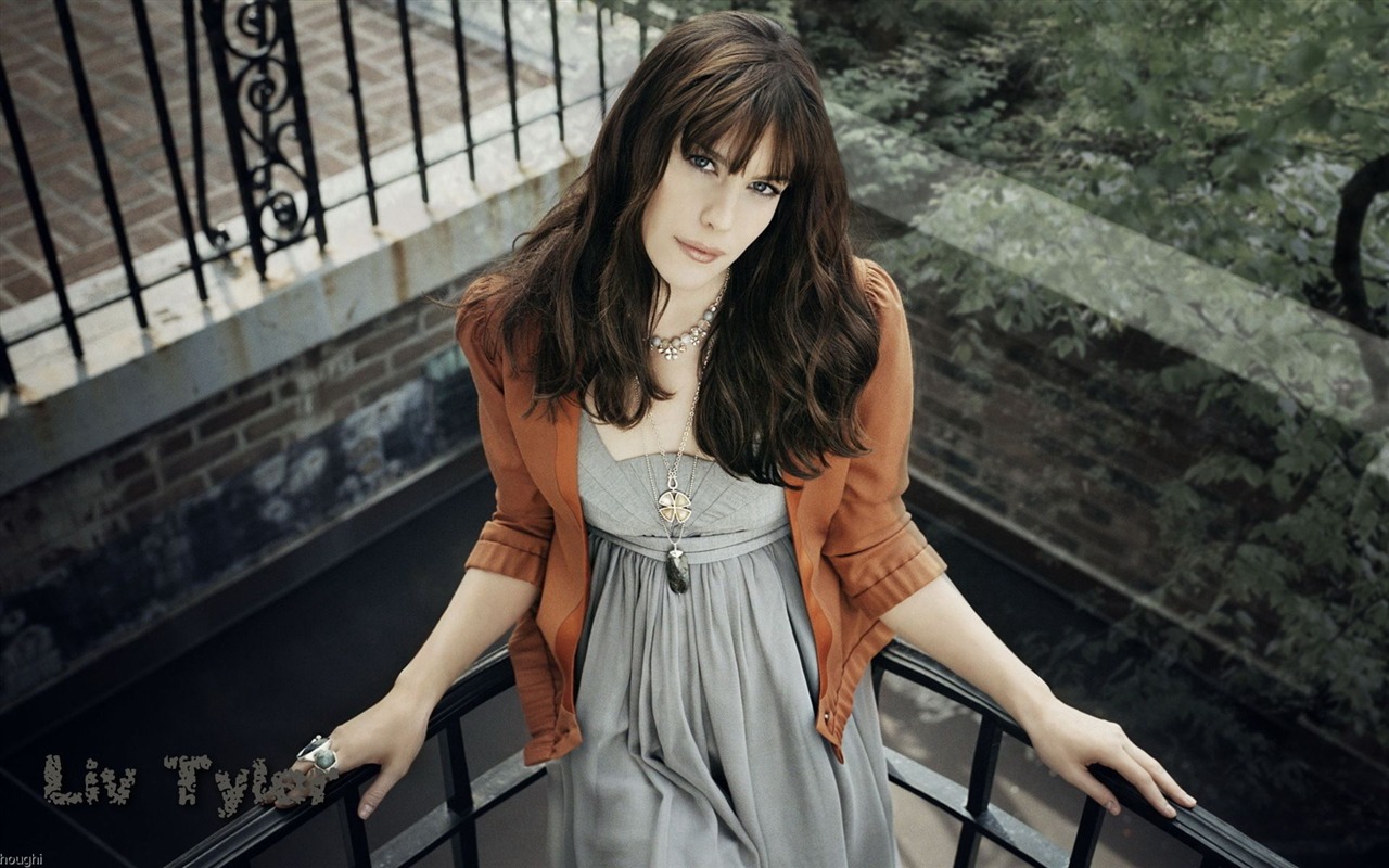 Liv Tyler beautiful wallpaper #3 - 1280x800