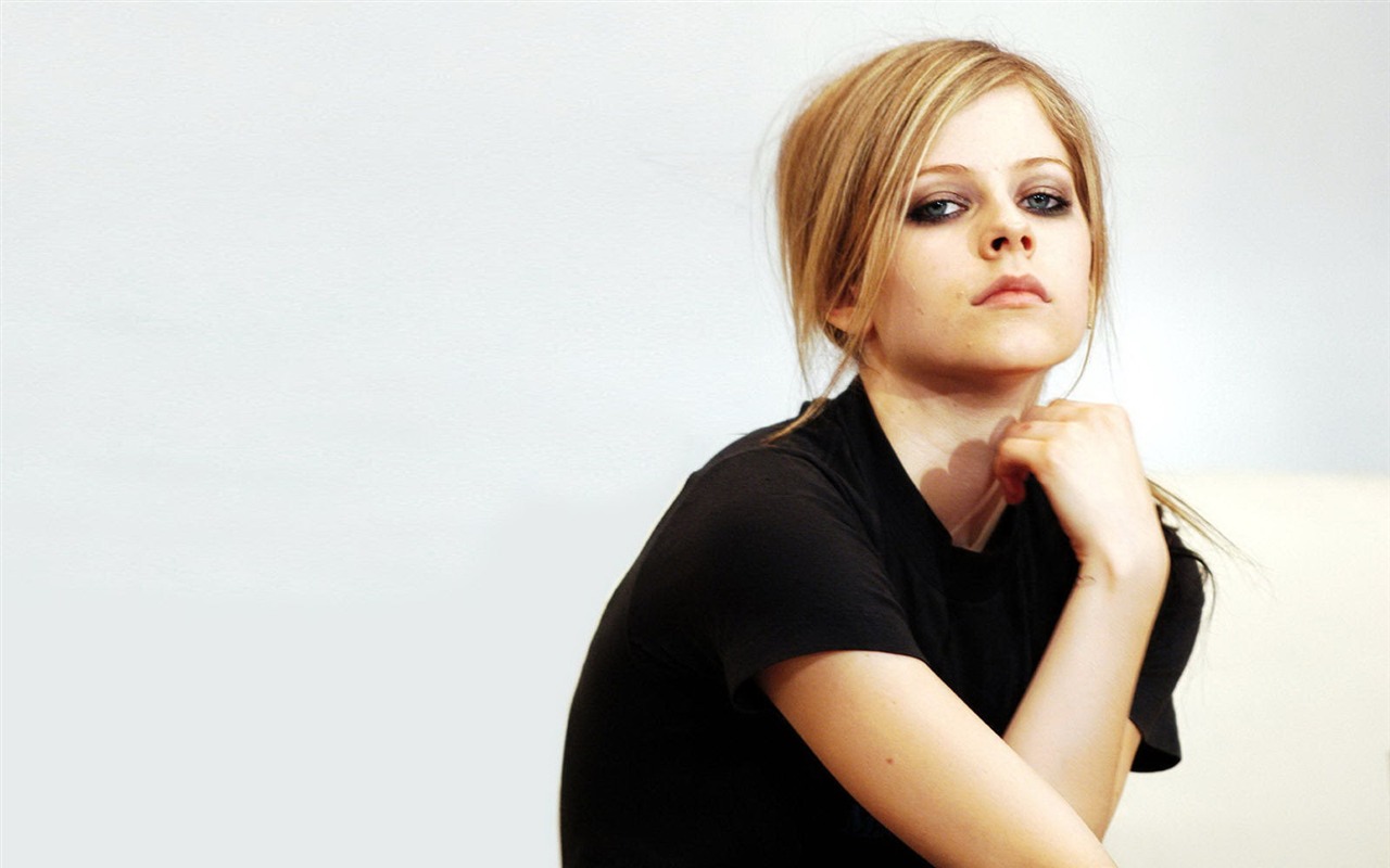 Avril Lavigne krásnou tapetu (3) #22 - 1280x800