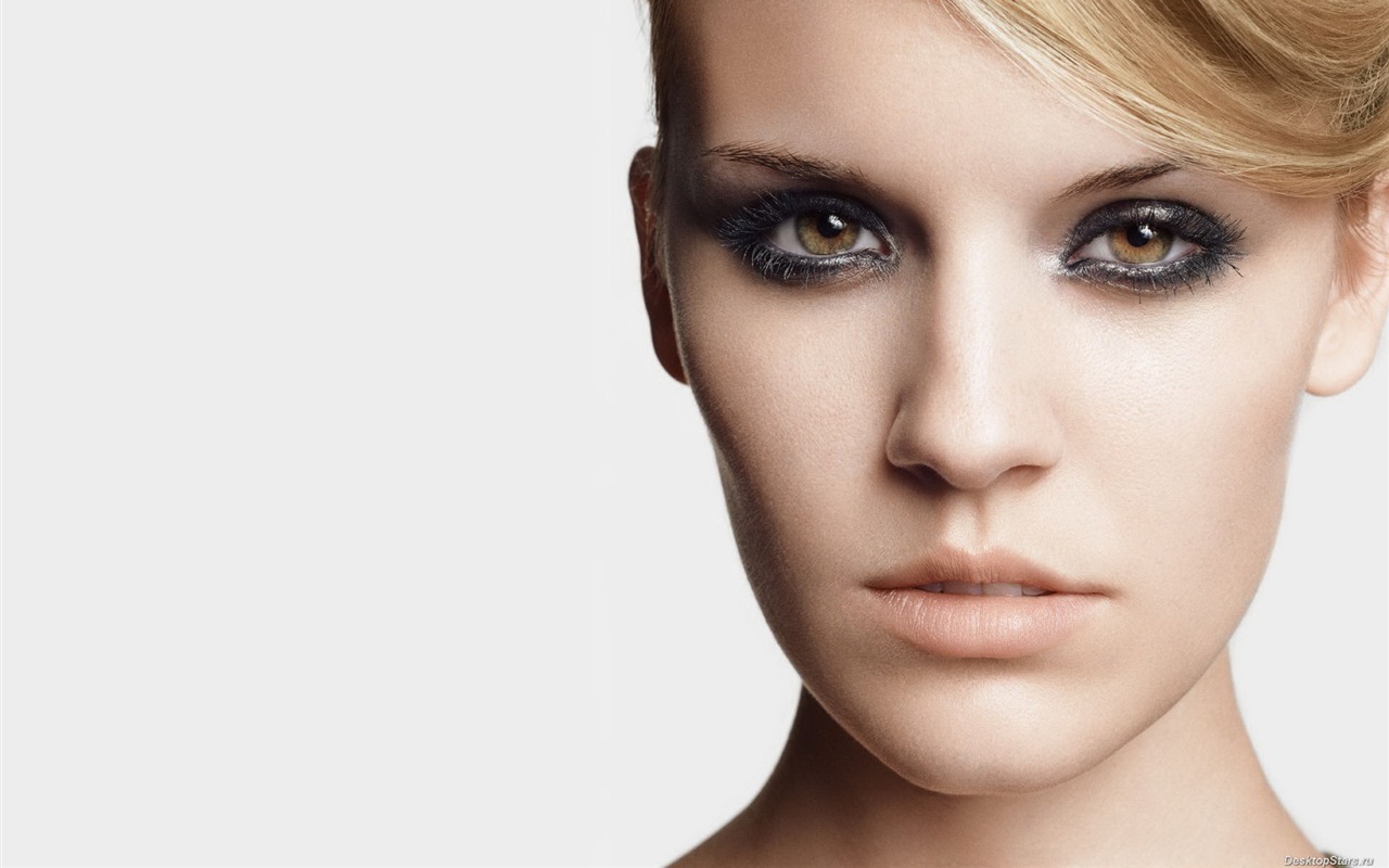 Maggie Grace beautiful wallpaper #19 - 1280x800