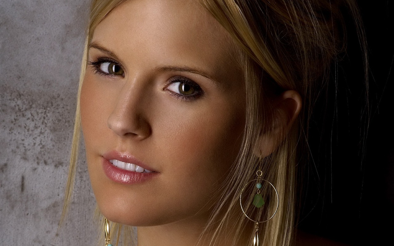 Maggie Grace hermosos fondos de escritorio #20 - 1280x800