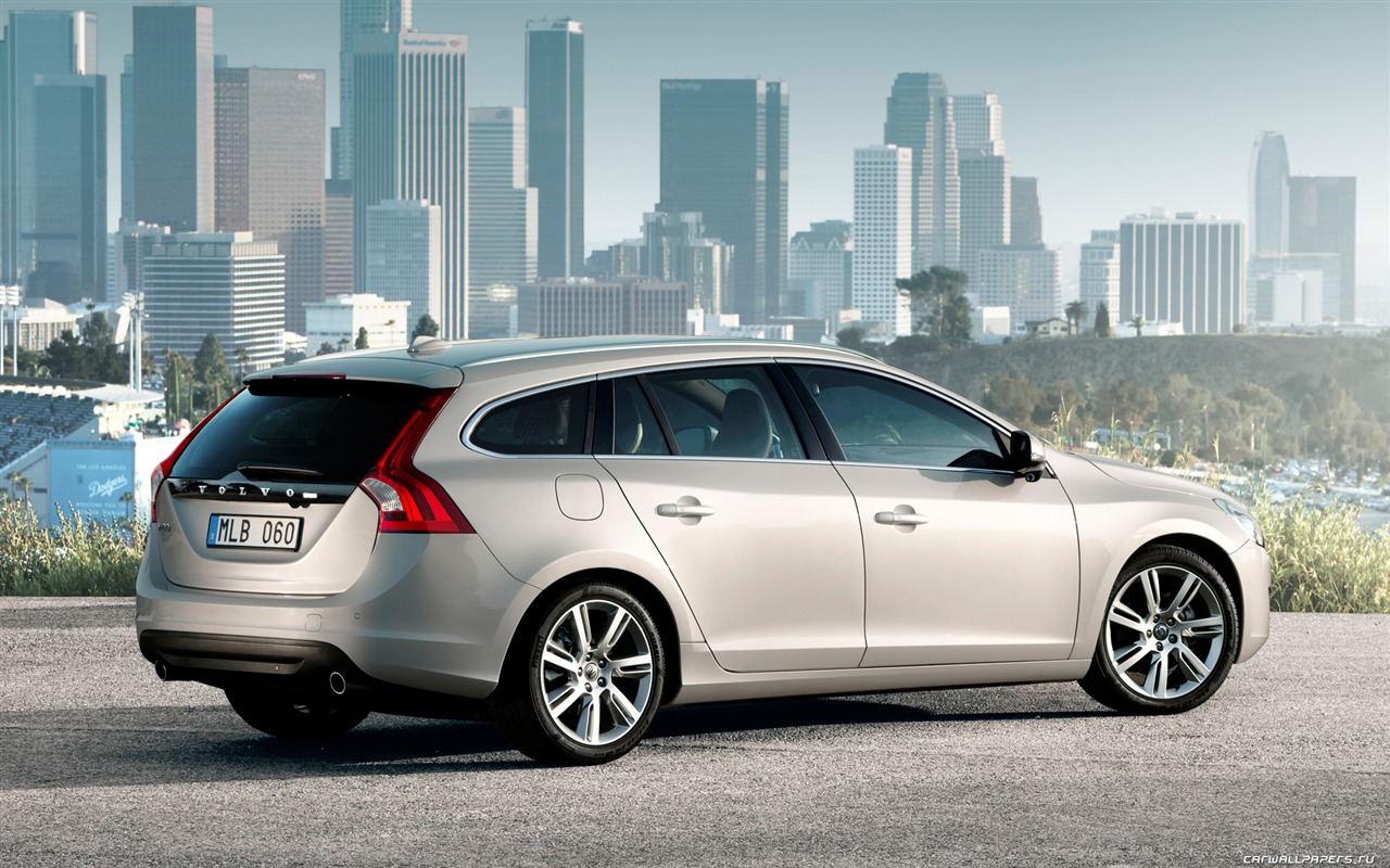 Volvo V60 - 2010 fonds d'écran HD #2 - 1280x800