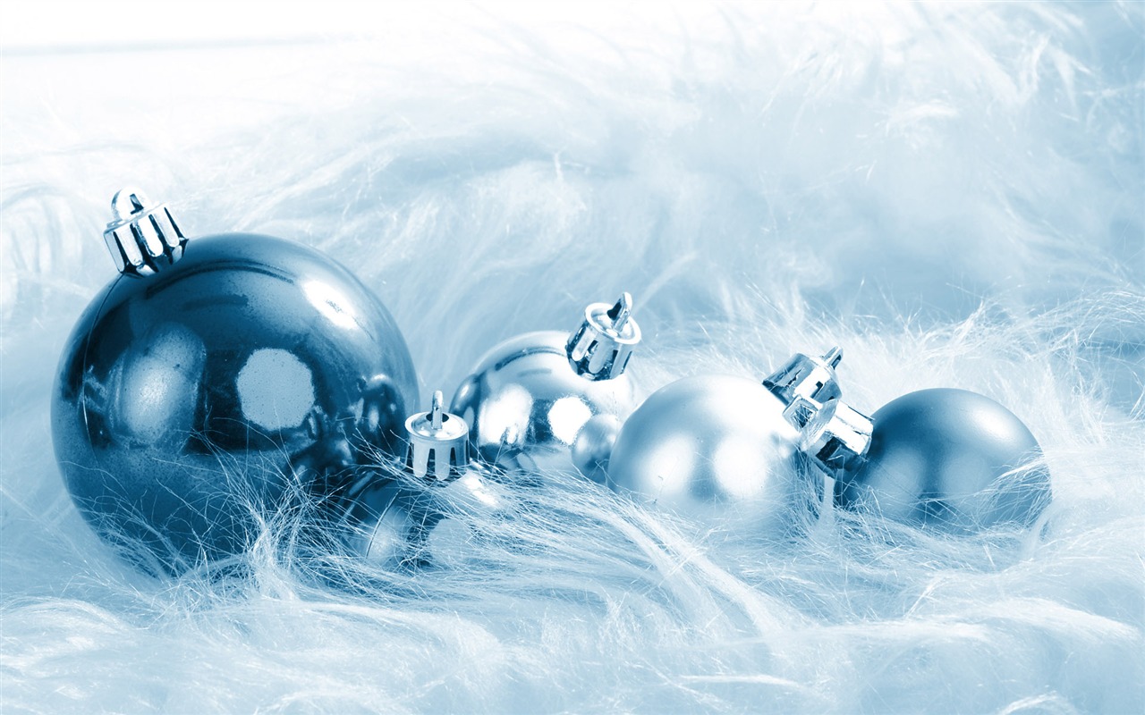 Christmas balls wallpaper (1) #9 - 1280x800