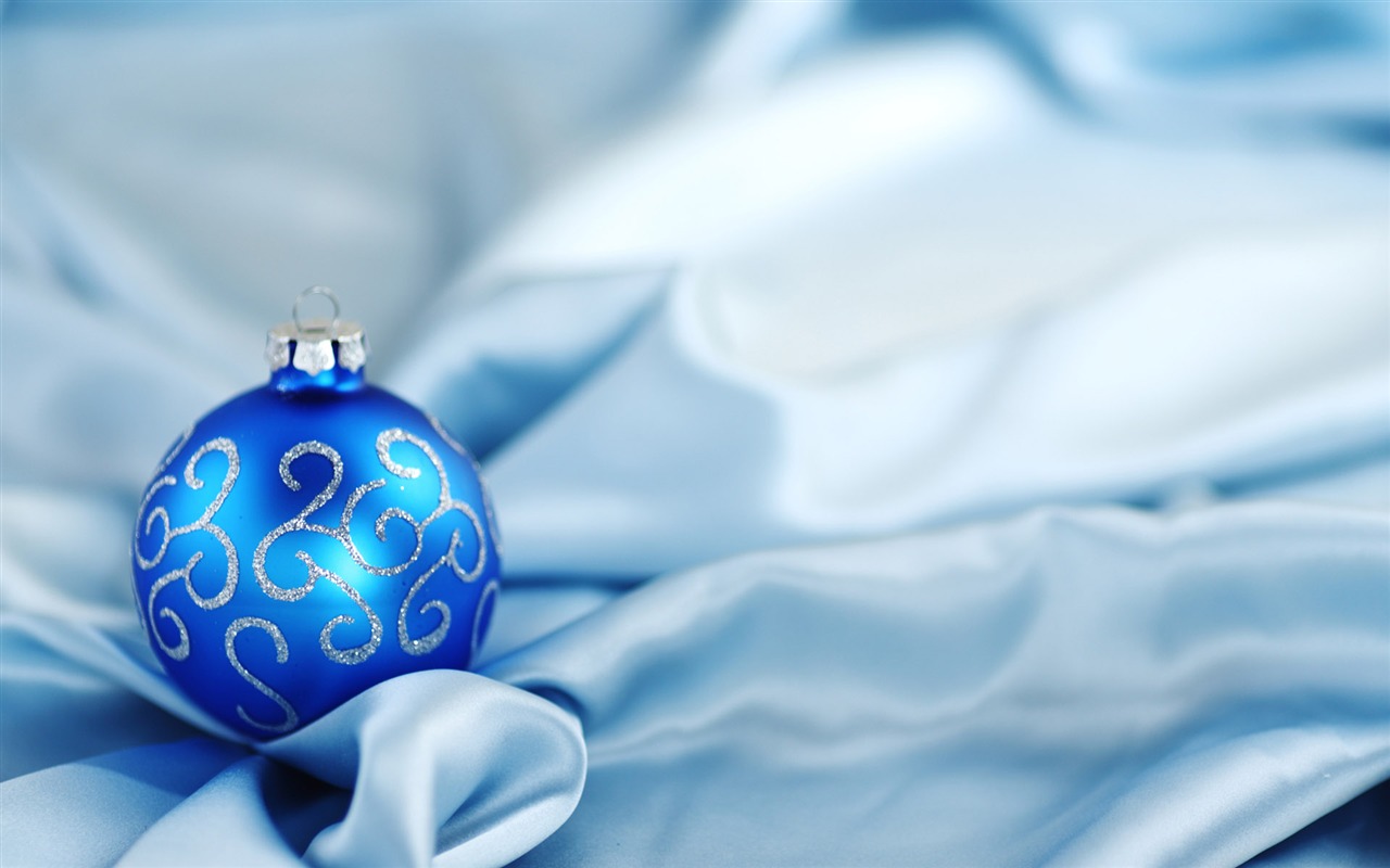 Christmas balls wallpaper (1) #14 - 1280x800