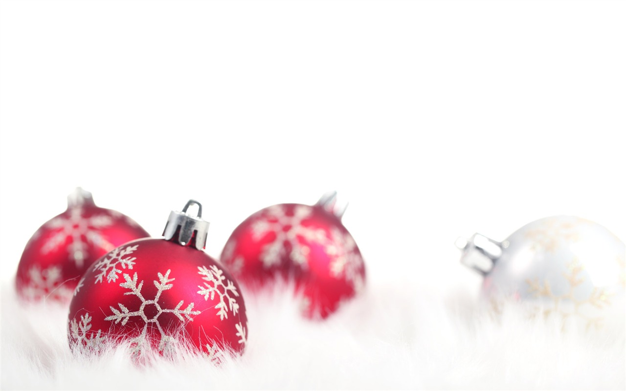 Christmas balls wallpaper (2) #15 - 1280x800