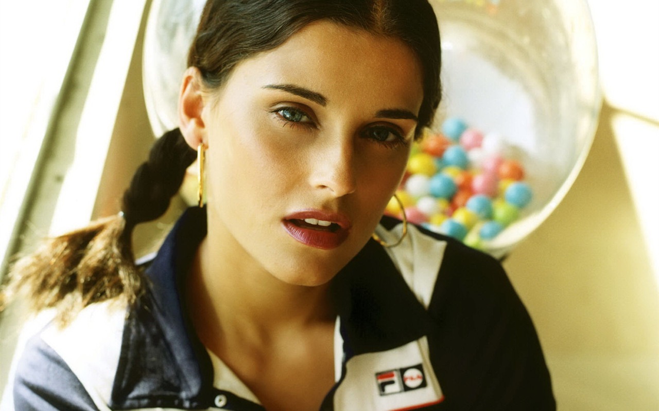 Nelly Furtado tapety krásná #12 - 1280x800