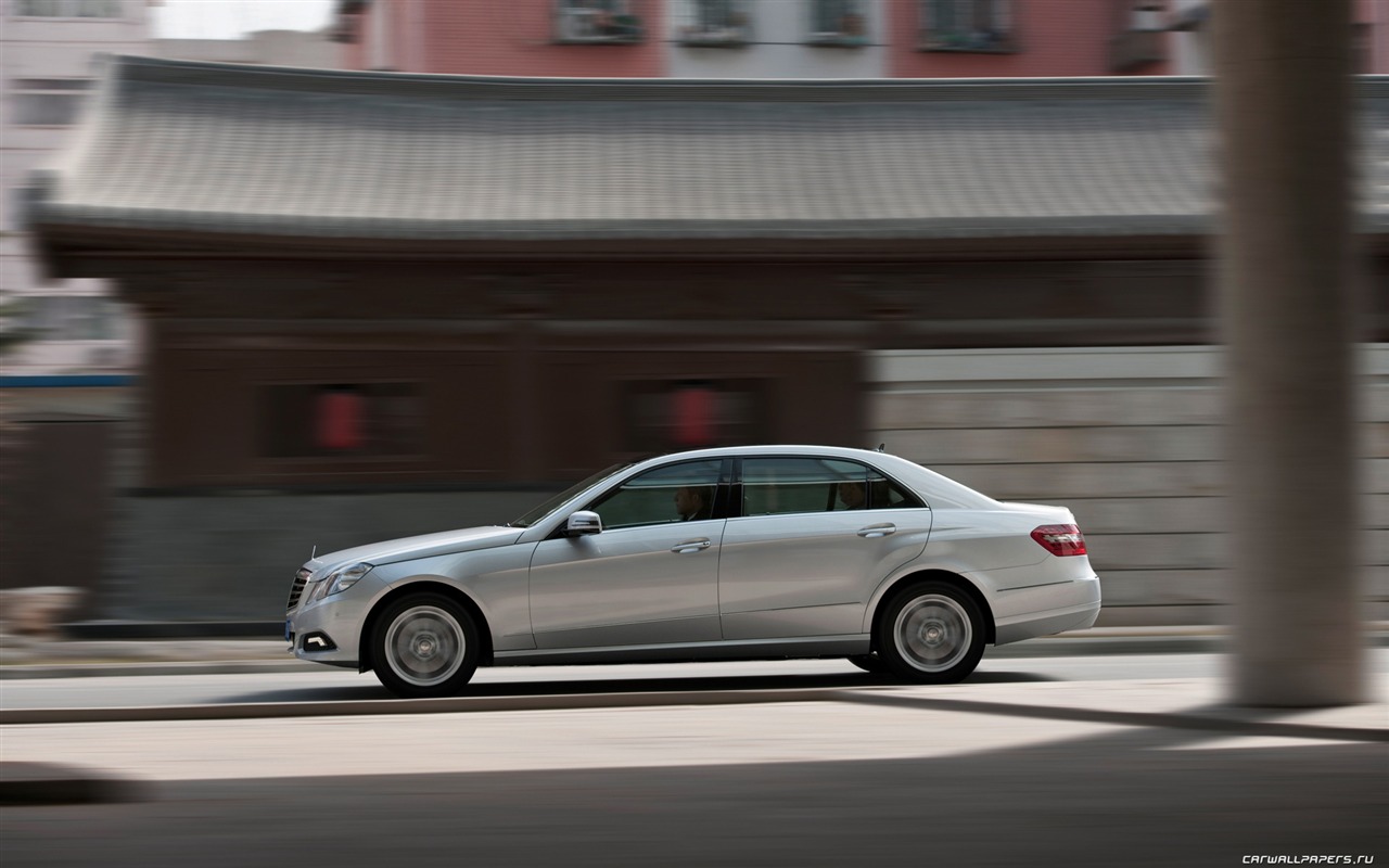 Mercedes-Benz E-Class Long Version - 2010 奔驰2 - 1280x800